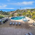 La Jolla Ocean Mansion